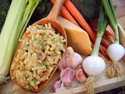 MaryJanesFarm Organic "Eat Your Veggies" Pasta (3 lb Mylar Bag. 15 Year Shelf Life)